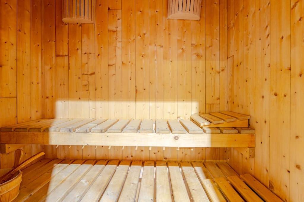 Appartement En Chalet Individuel Sauna Piscine Вальменье Экстерьер фото